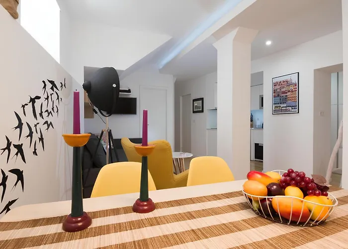 Casa Do Castelo 1- Work Or Relax In The Historic Heart Of Lisbon!